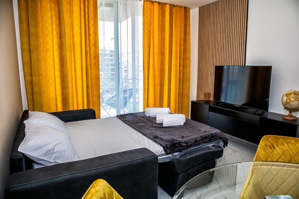 Stylish Seafront Spinola Apartment Saint Julian's Eksteriør billede